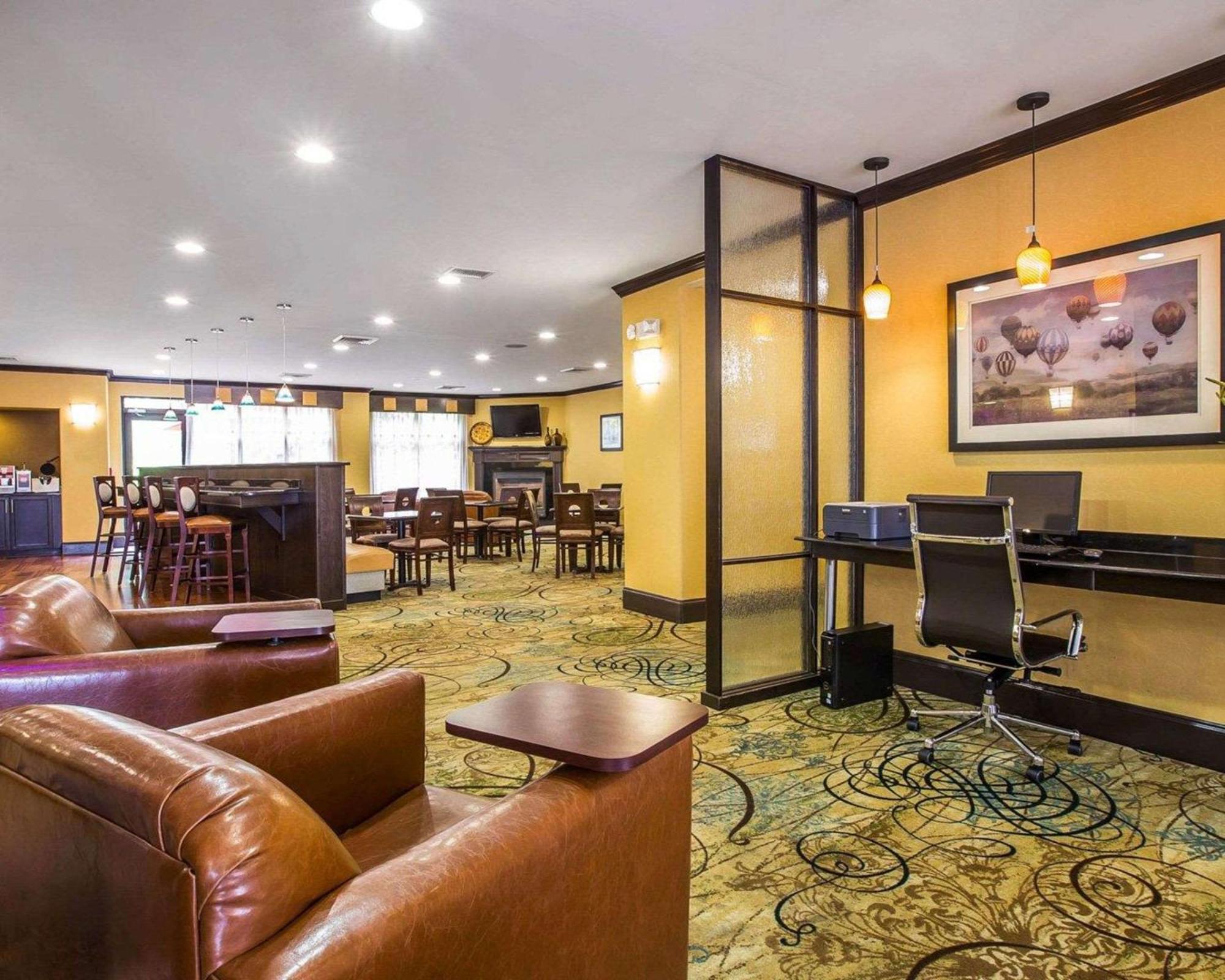 Comfort Suites Simpsonville - Greenville Экстерьер фото
