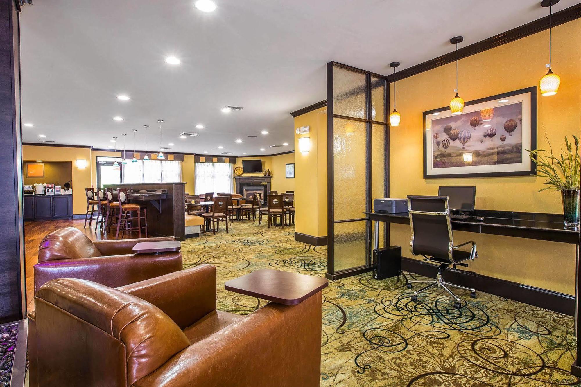 Comfort Suites Simpsonville - Greenville Экстерьер фото